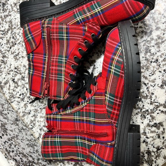 True Craft Red Plaid Combat Boots - Picture 9 of 9